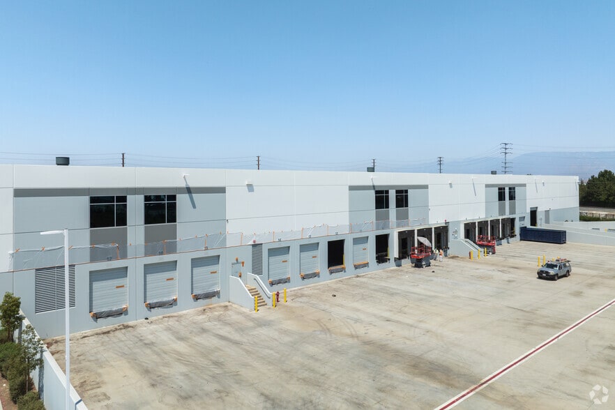 1861 Mountain View, Redlands, CA for lease - Building Photo - Image 3 of 5