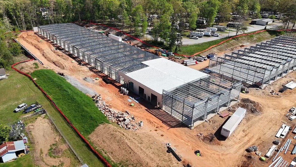 2550 Atlanta Highway Hwy, Cumming, GA à louer - Vidéo sur l’inscription commerciale - Image 2 de 8