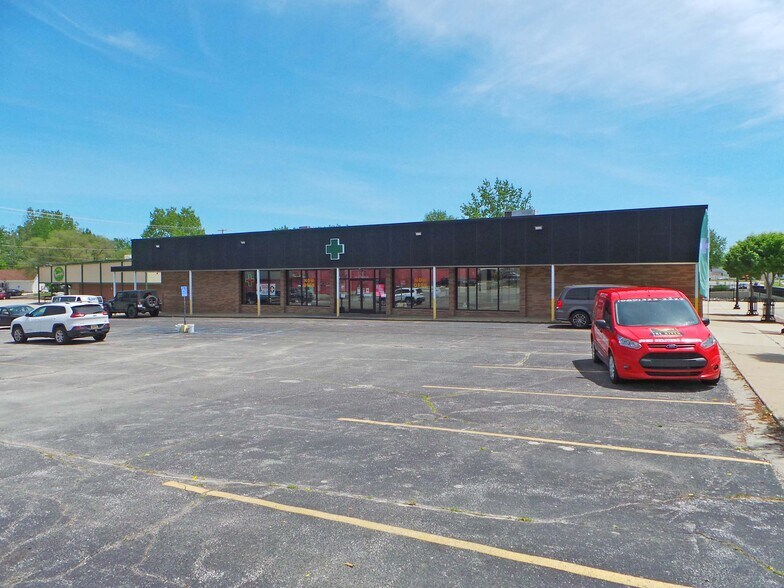 101 N Front St, Chesaning, MI for sale - Building Photo - Image 1 of 1