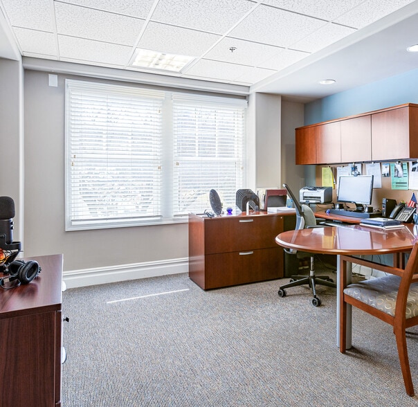 36 Cattano Ave, Morristown, NJ for lease - Interior Photo - Image 3 of 10