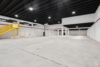 1400 SW 1st Ct, Pompano Beach, FL for lease Interior Photo- Image 2 of 17