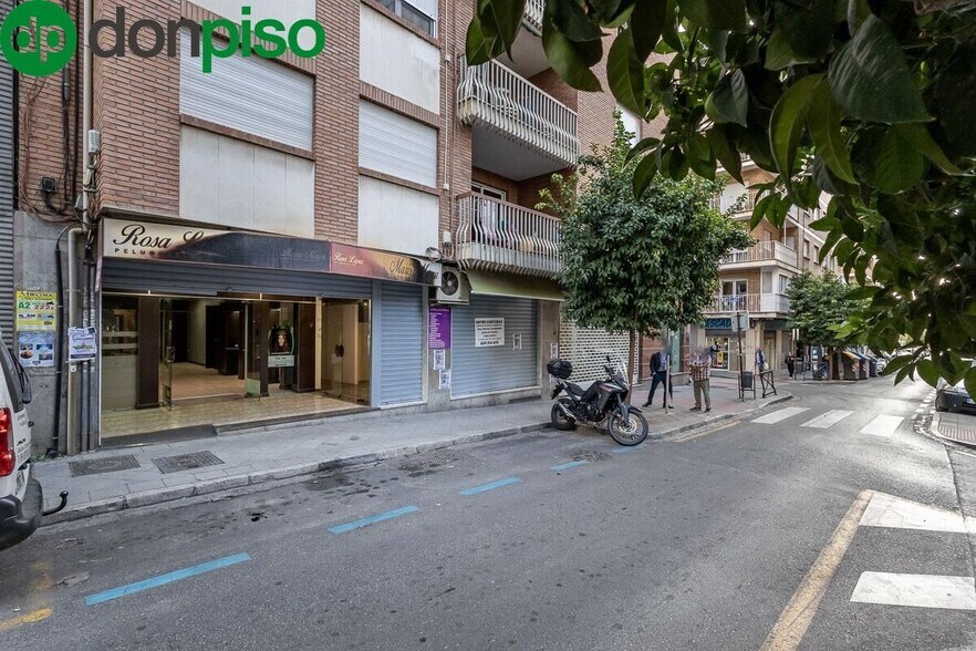 Calle Ruiseñor, 10, Granada, Granada for sale - Building Photo - Image 2 of 28