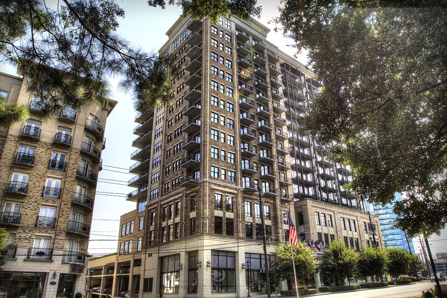 2233 Peachtree Rd NE, Atlanta, GA for sale - Building Photo - Image 1 of 1