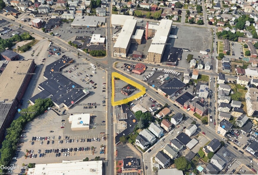1001 Pleasant St, Fall River, MA for sale - Primary Photo - Image 1 of 7