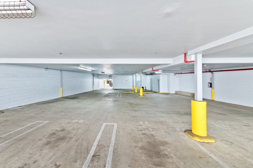 1417 6th St, Santa Monica, CA for lease - Interior Photo - Image 3 of 10