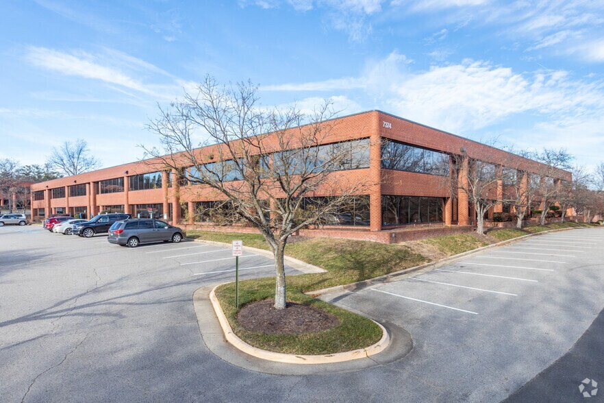 7374 Boston Blvd, Springfield, VA for sale - Primary Photo - Image 1 of 4