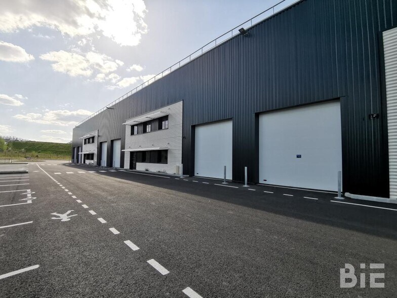 Industrial in Ambarès-et-Lagrave for lease - Building Photo - Image 3 of 11