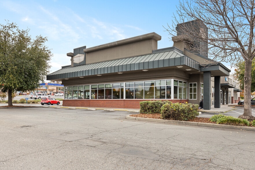 2470 Oro Dam Blvd E, Oroville, CA for lease - Building Photo - Image 3 of 12