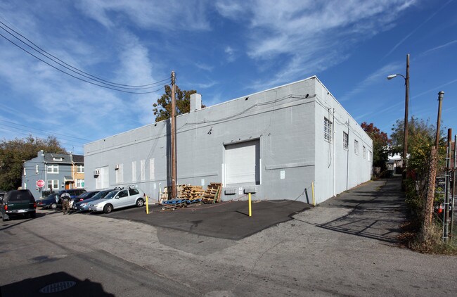 Plus de détails pour 901 Evarts St NE, Washington, DC - Industriel à louer
