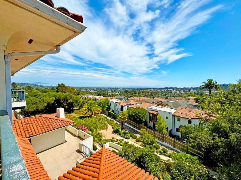 1621 Grand Ave, Santa Barbara, CA à vendre - Photo du bâtiment - Image 2 de 28
