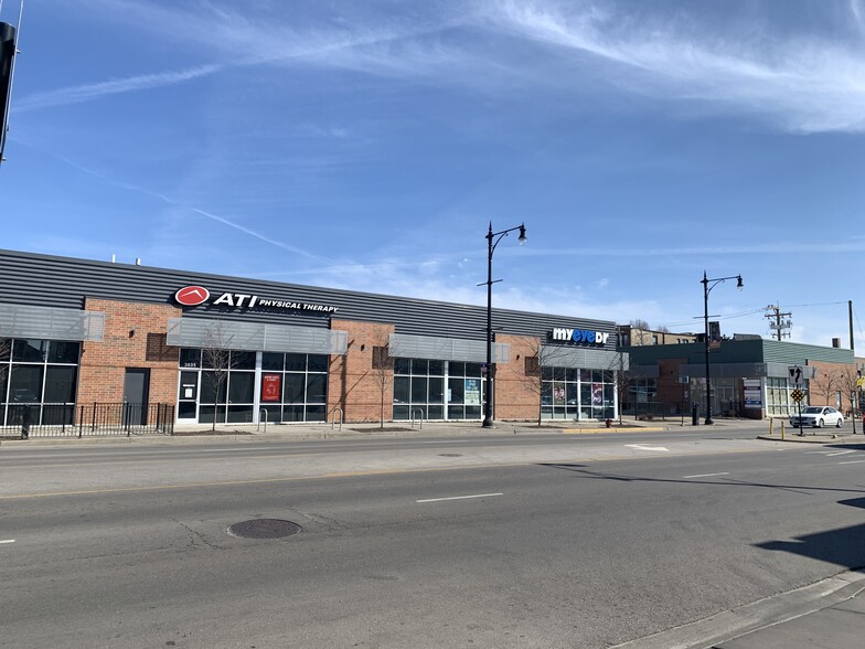 3621-3651 N Western Ave, Chicago, IL for lease - Building Photo - Image 2 of 3