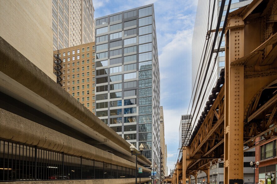 145 S Wells St, Chicago, IL à louer - Photo du bâtiment - Image 2 de 3