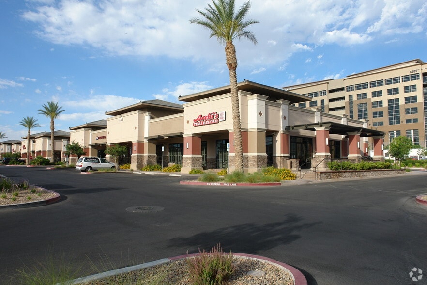 6345 S Rainbow Blvd, Las Vegas, NV à louer - Photo principale - Image 1 de 4