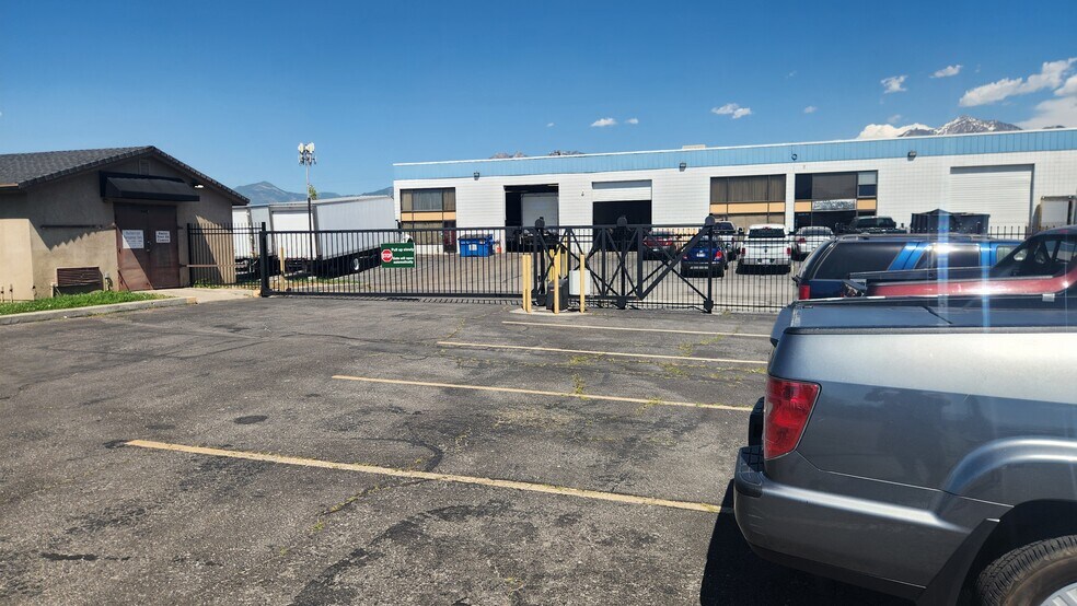 380 W 7200 S, Midvale, UT à louer - Photo du bâtiment - Image 2 de 18