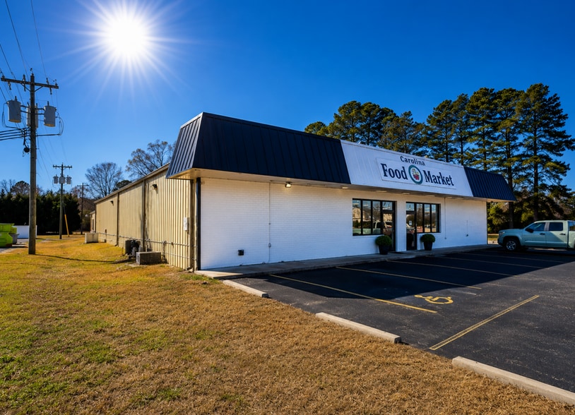 102 Moyton Ave, Stantonsburg, NC for sale - Building Photo - Image 2 of 5