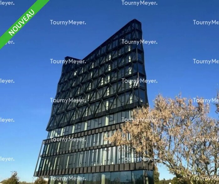 Office in Rennes for lease - Building Photo - Image 1 of 3