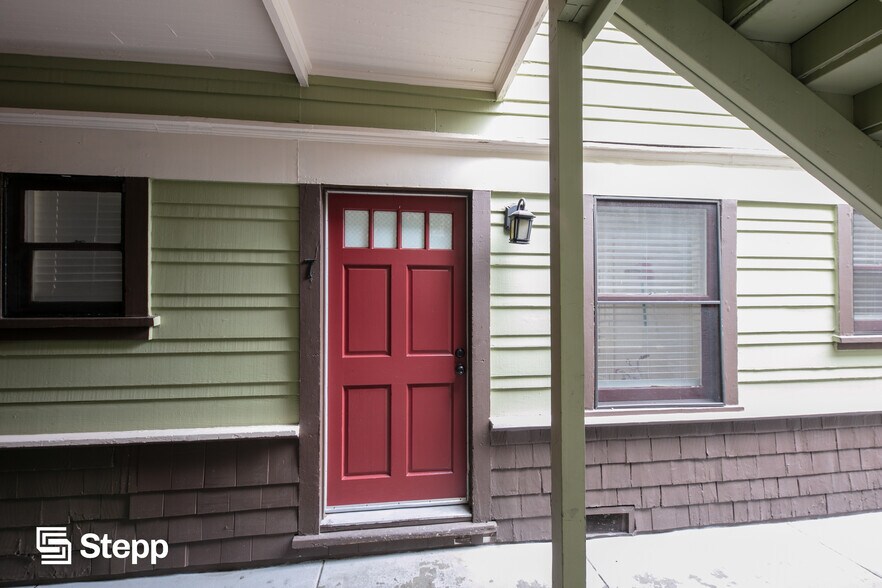 718 Chestnut Ave, Long Beach, CA à vendre - Photo du bâtiment - Image 3 de 10