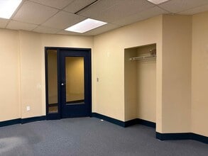 1065 Route 315, Wilkes Barre, PA for lease Interior Photo- Image 2 of 12