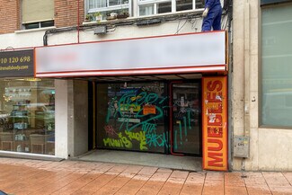 Plus de détails pour Multi-résidentiel à vendre