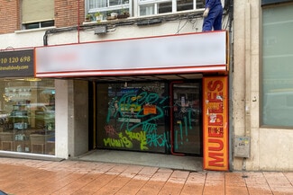 Plus de détails pour Multi-résidentiel à vendre