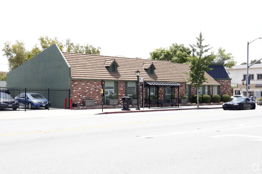 400-406 N Maclay Ave, San Fernando, CA for sale - Building Photo - Image 2 of 4