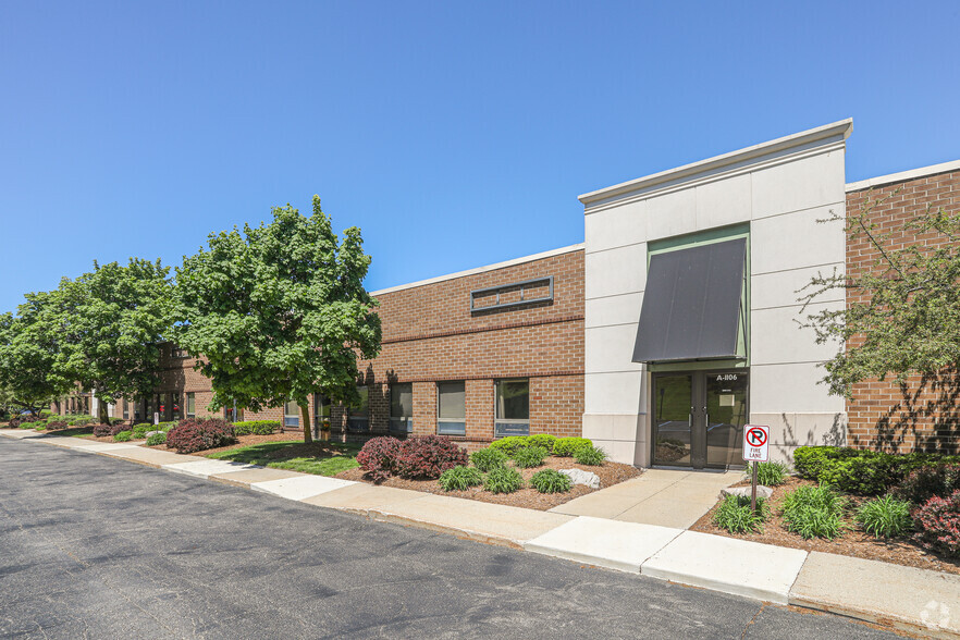 4665 44th St SE, Kentwood, MI for lease - Primary Photo - Image 1 of 6