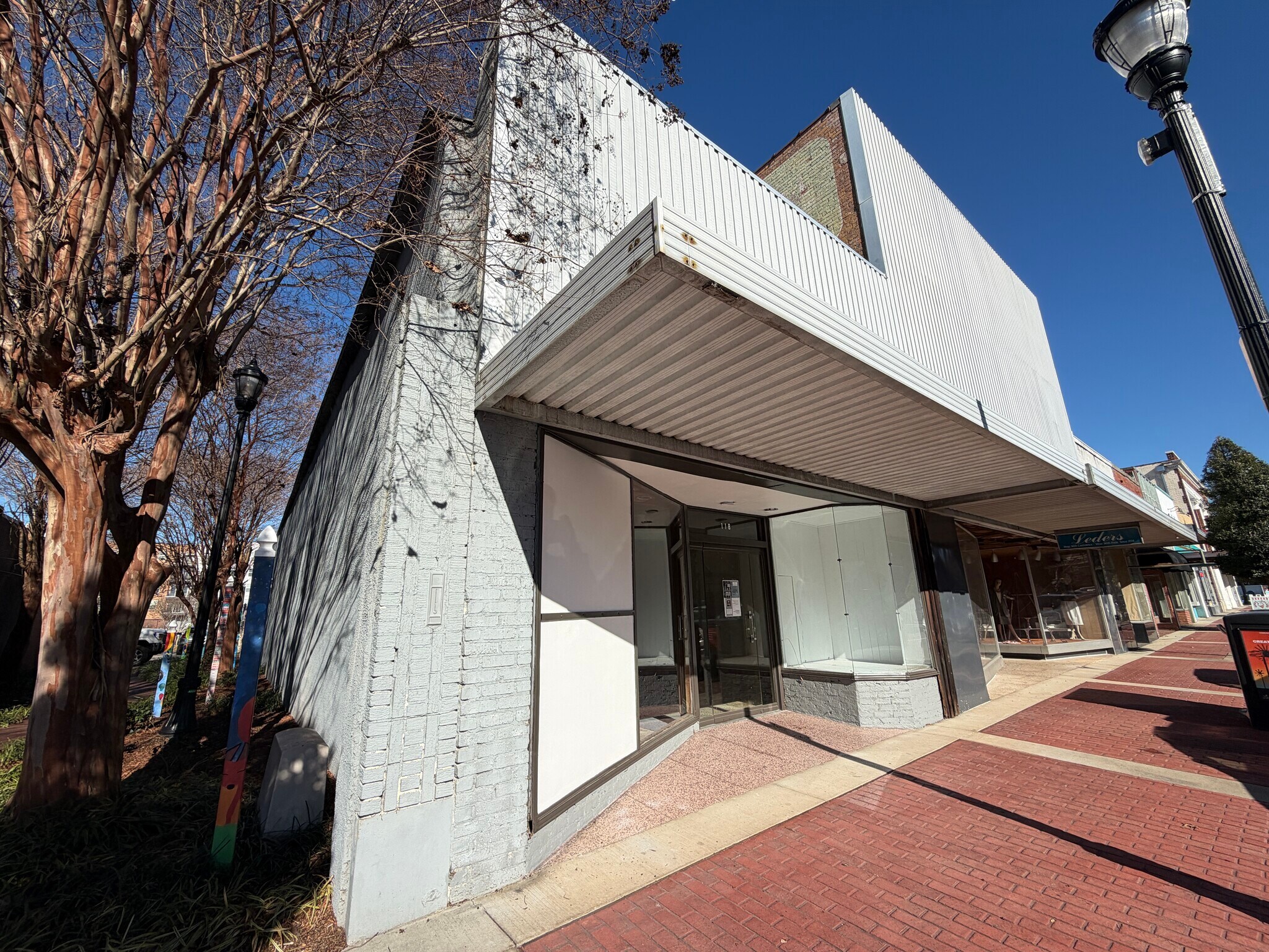 118 Tarboro St W, Wilson, NC à louer Photo principale- Image 1 de 5