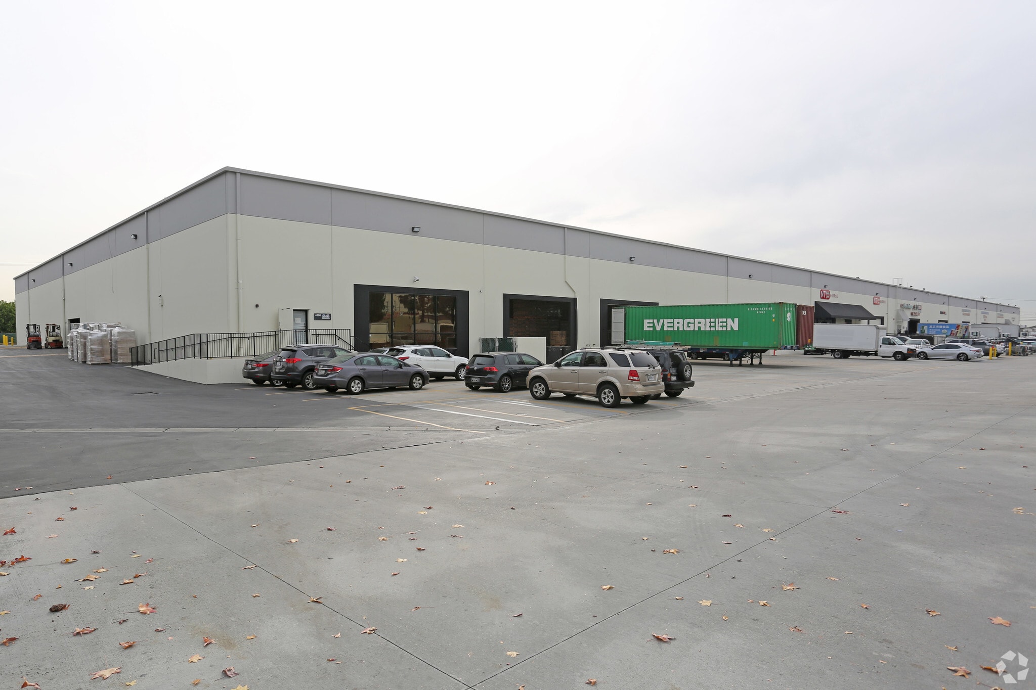 4300-4380 Baldwin Ave, El Monte, CA for lease Primary Photo- Image 1 of 4