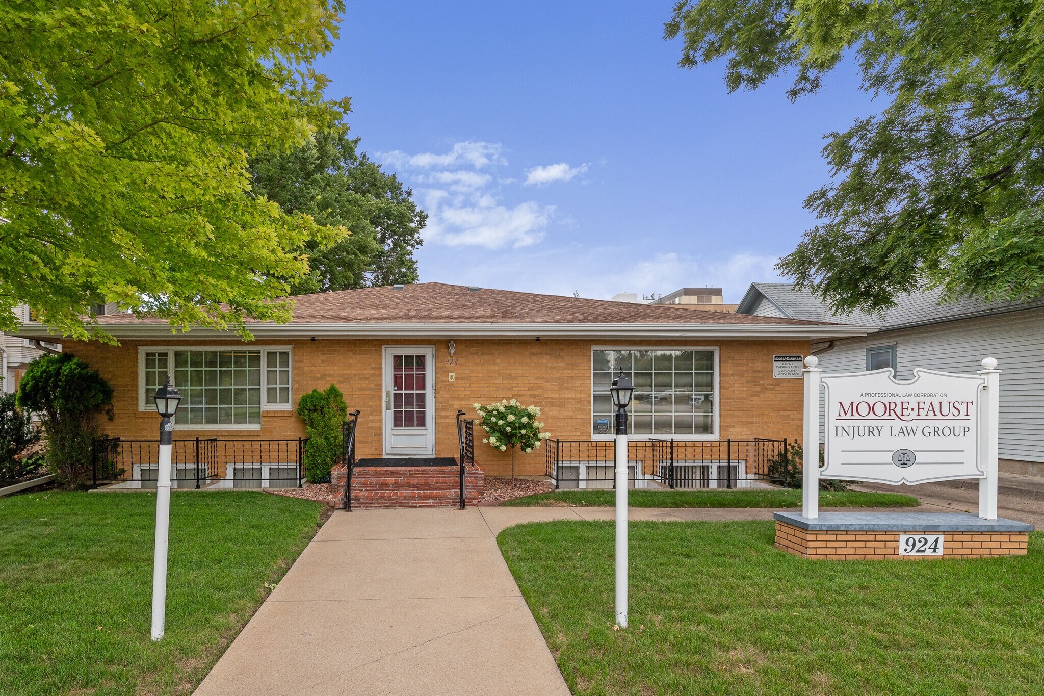 924 Quincy St, Rapid City, SD à vendre Photo principale- Image 1 de 18