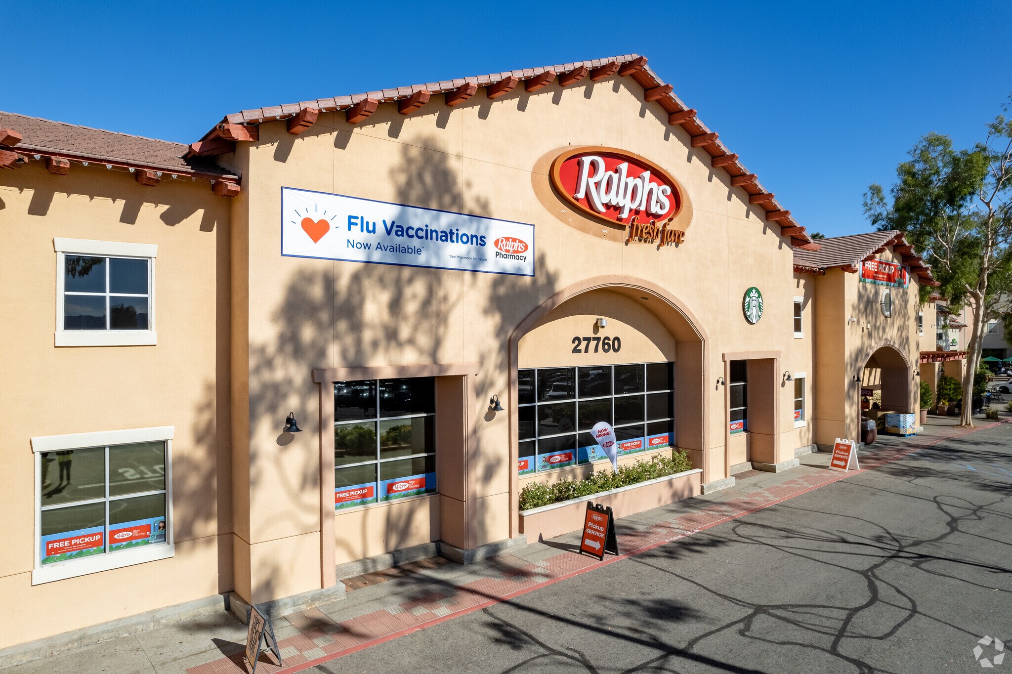 27706-27776 Mcbean Pky, Valencia, CA à louer Photo du bâtiment- Image 1 de 7