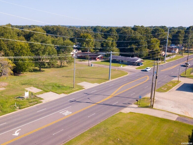 4804 Jefferson Ave, Texarkana, AR à vendre - Photo du bâtiment - Image 2 de 4