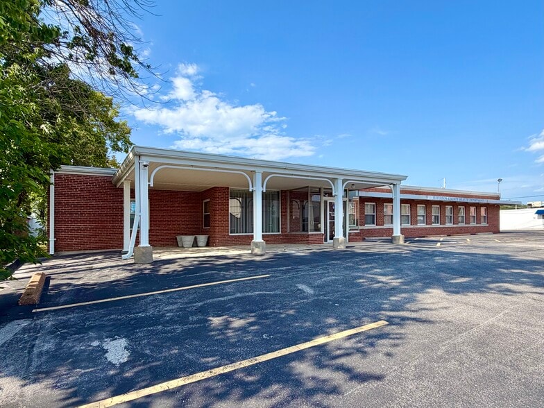 405 Main St, Hillsboro, MO for sale - Primary Photo - Image 1 of 5