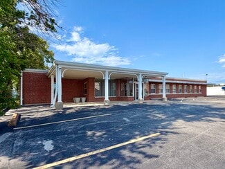 Plus de détails pour 405 Main St, Hillsboro, MO - Bureau à vendre