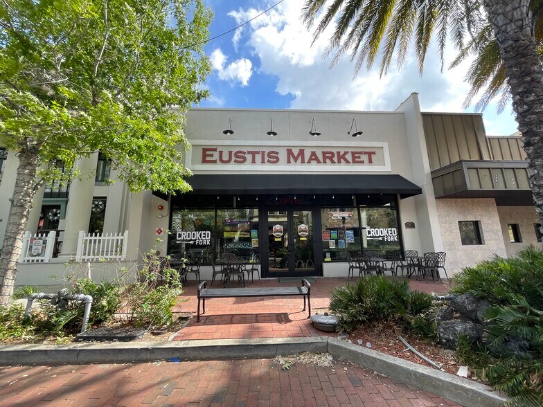 24 E Magnolia Ave, Eustis, FL à louer - Photo du bâtiment - Image 1 de 30