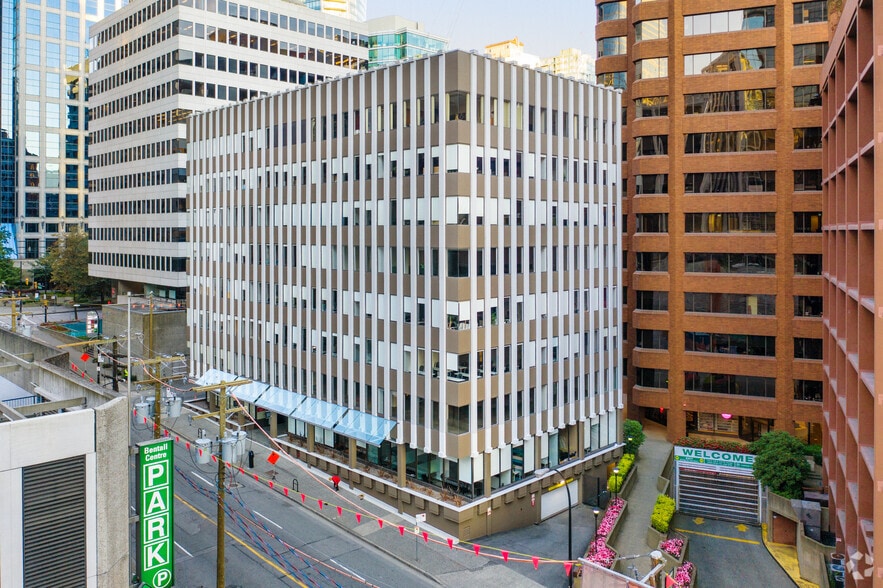 535 Thurlow St, Vancouver, BC à louer - Photo du bâtiment - Image 2 de 11