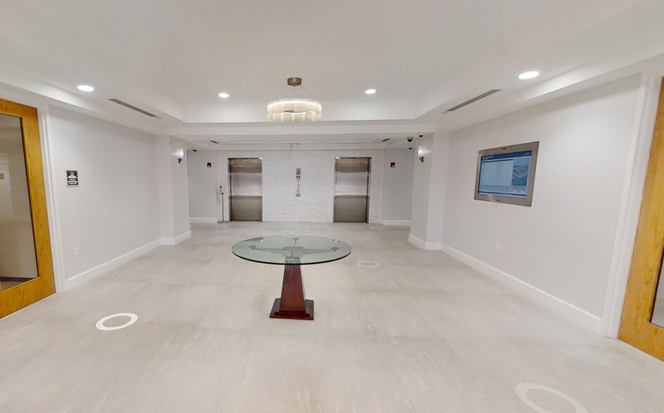 999-1001 W Yamato Rd, Boca Raton, FL for lease - Matterport 3D Scan - Image 3 of 31
