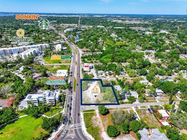 1500 N Tamiami Trl, Sarasota, FL à vendre - Photo du bâtiment - Image 3 de 11