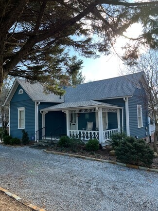More details for 2731 Greenville Hwy, Flat Rock, NC - Office for Lease