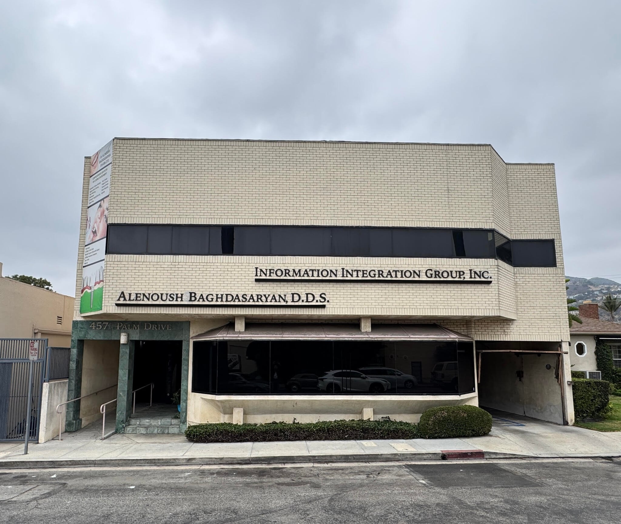 457 Palm Dr, Glendale, CA for lease Building Photo- Image 1 of 12