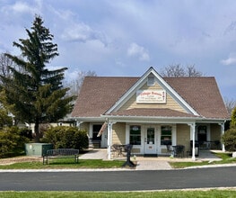 75 State Route 15, Lafayette, NJ à louer Photo du bâtiment- Image 2 de 2