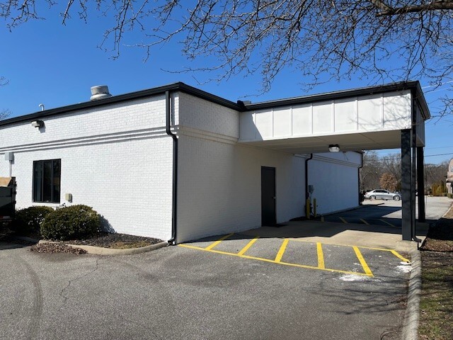 4200 E North St, Greenville, SC à vendre - Photo du bâtiment - Image 2 de 10