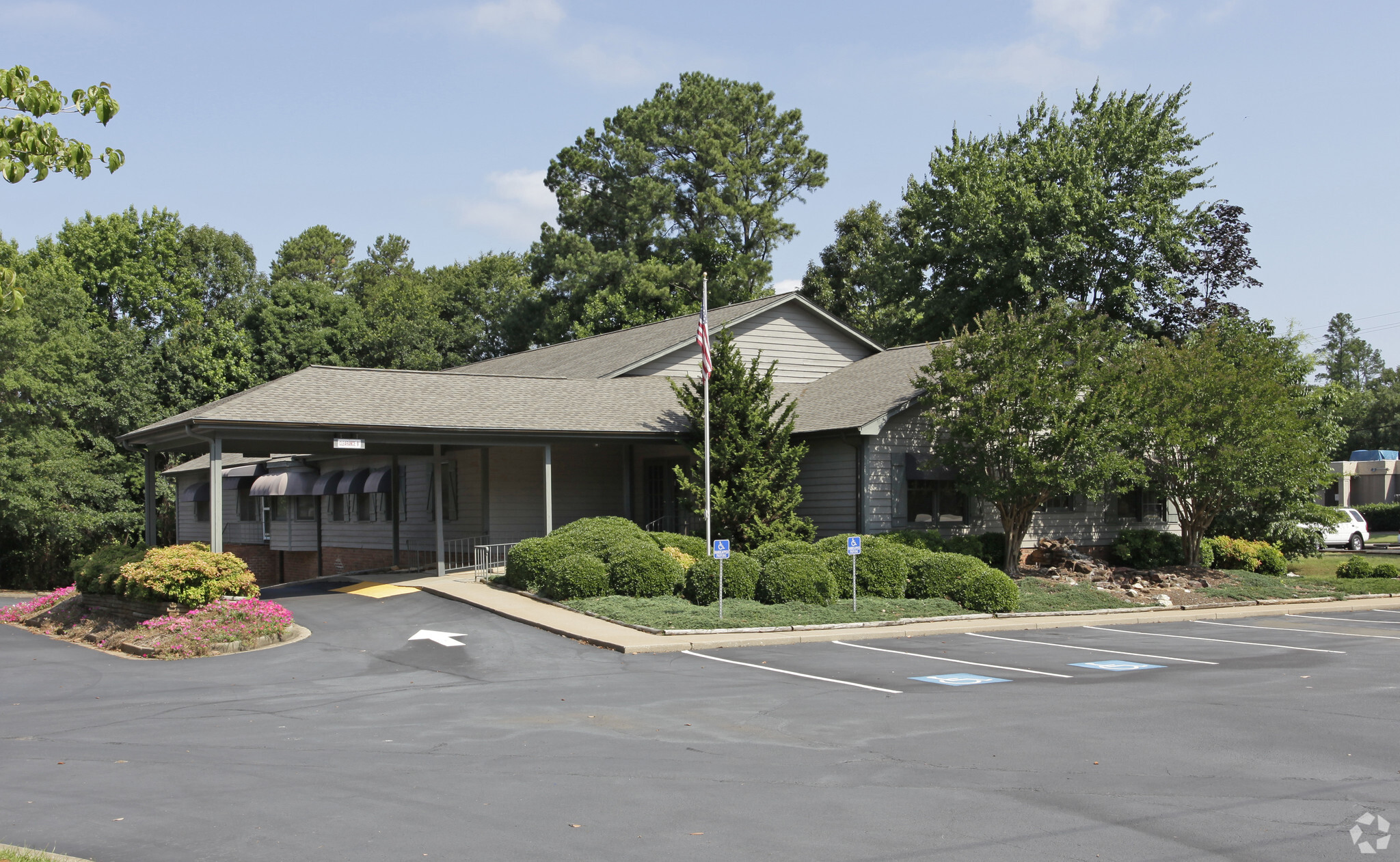 1770 Skylyn Dr, Spartanburg, SC for lease Building Photo- Image 1 of 8