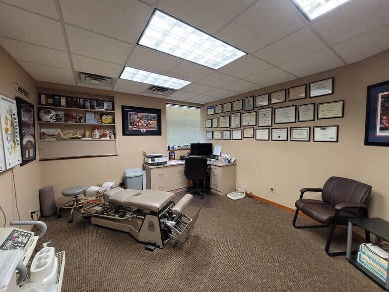 3434 N Lexington Ave, Shoreview, MN à louer - Photo du bâtiment - Image 3 de 17