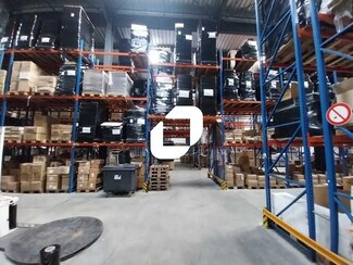 Plus de détails pour Bureau, Local d'activités à louer