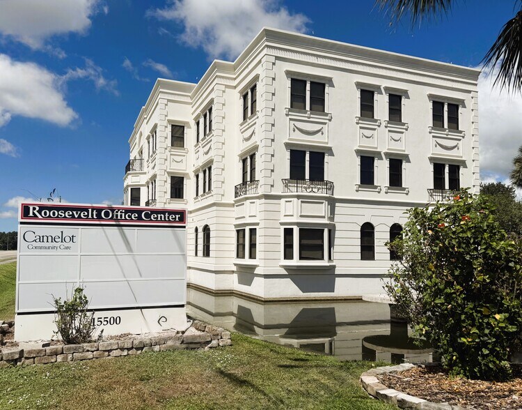 15500 Roosevelt Blvd, Clearwater, FL à louer - Photo du bâtiment - Image 2 de 14