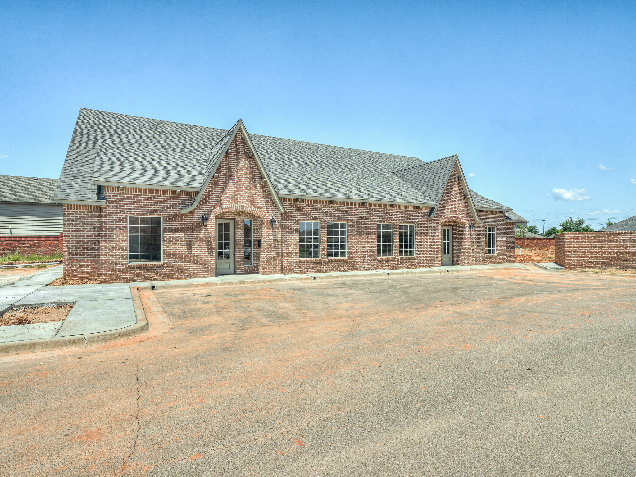 2260 NW 36th Ave, Norman, OK for lease Building Photo- Image 1 of 76