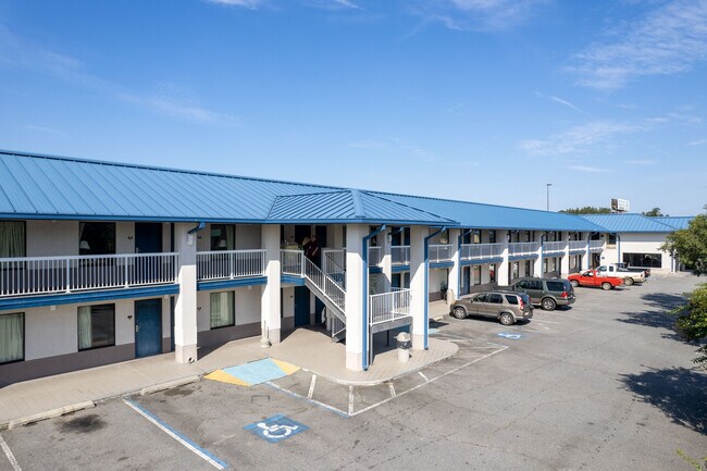 Plus de détails pour 1827 W Hill Ave, Valdosta, GA - Services hôteliers à vendre