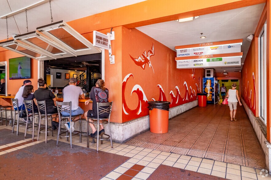 483 Mandalay Ave, Clearwater Beach, FL à louer - Photo intérieure - Image 3 de 21