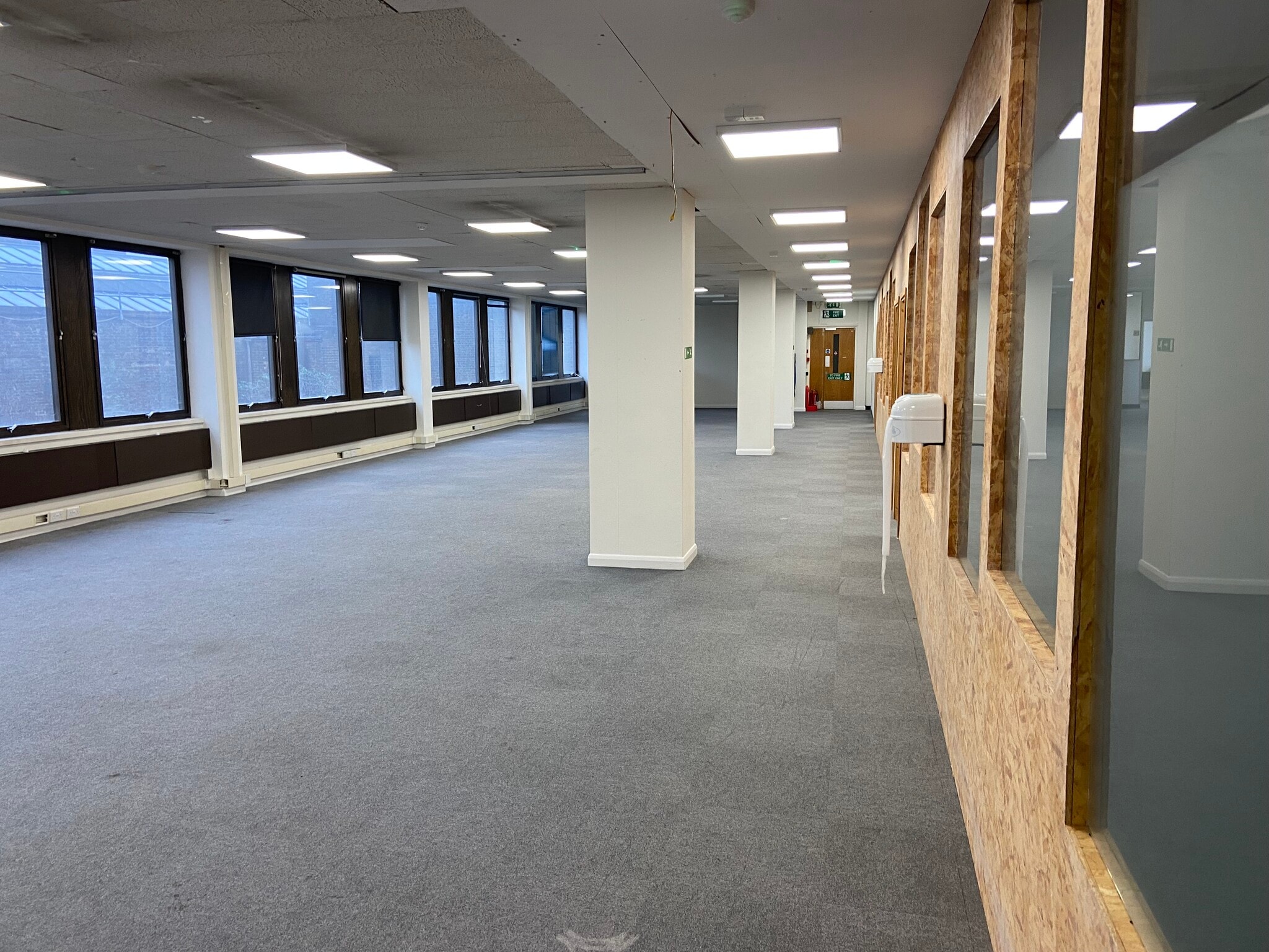 40 Cumberland Rd, London for lease Interior Photo- Image 1 of 10