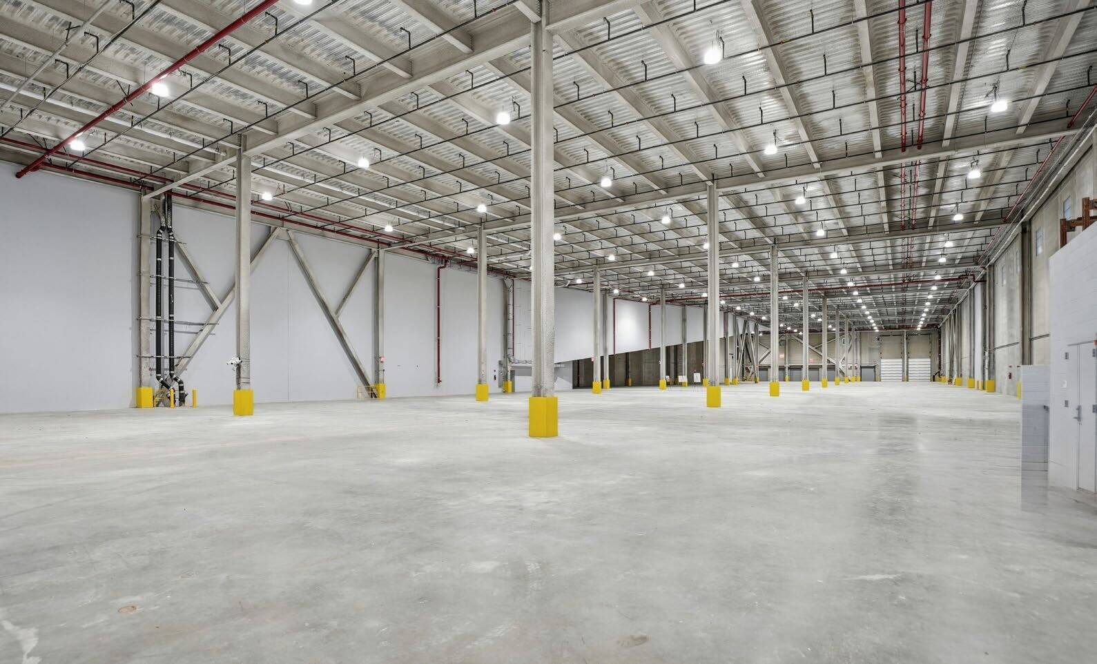 28-10 Whitestone Expy, Flushing, NY à louer Photo intérieure- Image 1 de 5